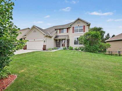2466 Lone Eagle Trail Woodbury, MN 55129