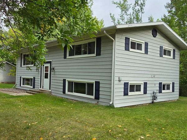 102 Shorewood Drive, International Falls, MN 56649