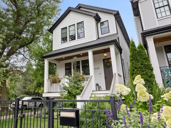 4100 N Oakley Avenue , Chicago, IL 60618