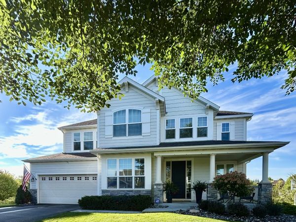4061 San Vitero Circle, Chaska, MN 55318