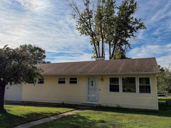 1 Lynwood Drive, Washington, IN 47501