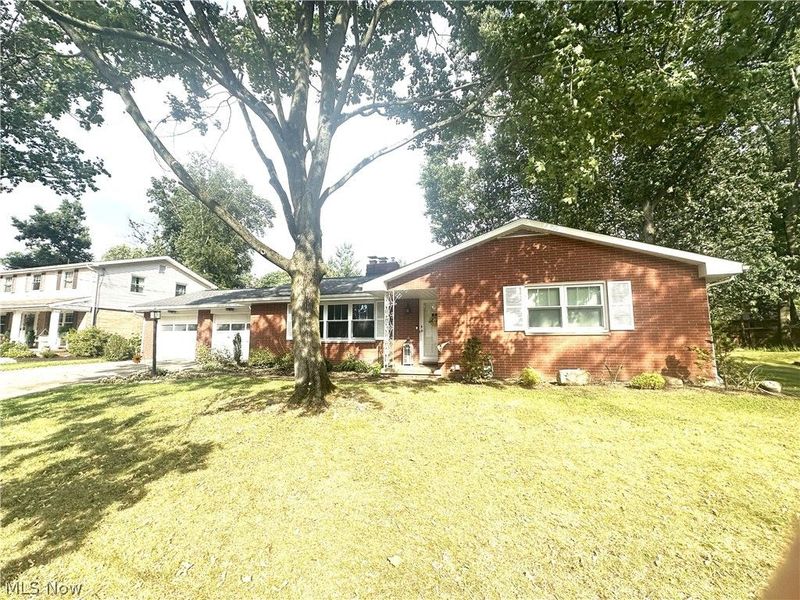 750 Bittersweet Drive NE, Massillon, OH 44646 Photo 2