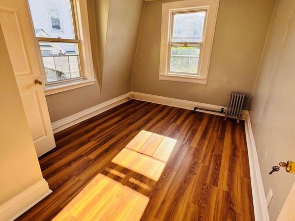 89-10 182nd Street , Unit 2nd floor, Hollis, NY 11423