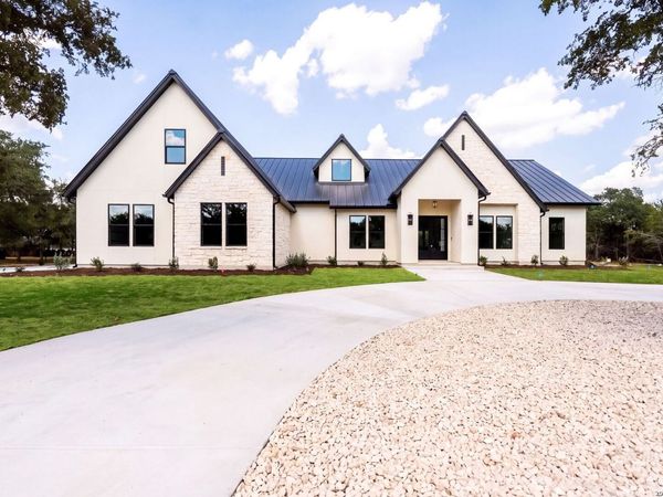 31422 Stephanie Way, Boerne, TX 78015