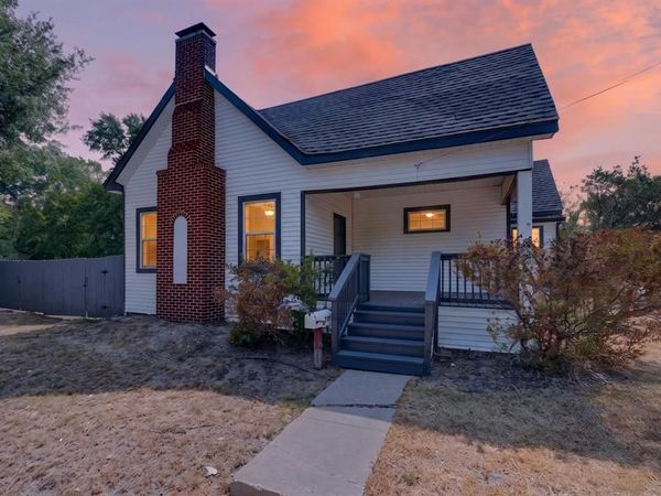200 1st Street , Terrell, TX 75160