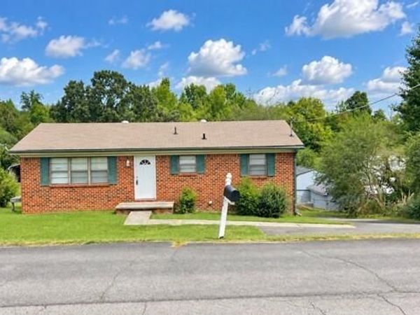 1645 Falcon Drive, Cleveland, TN 37323