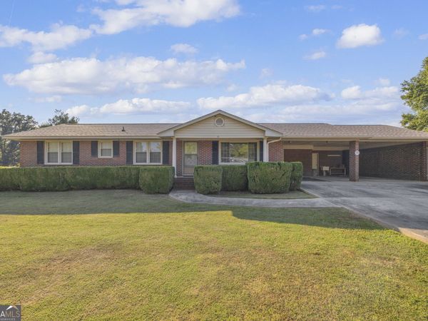 61 Farris Road, Hartwell, GA 30643
