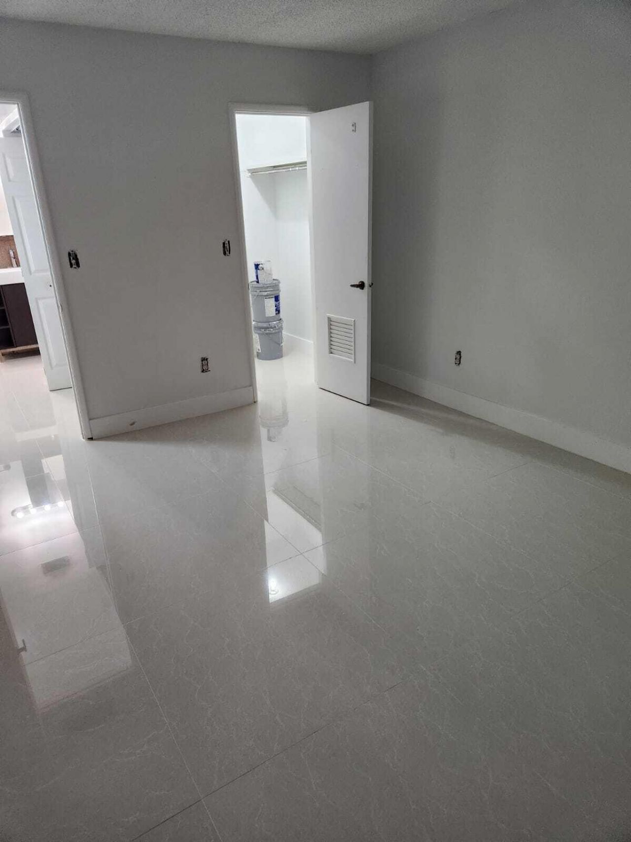 8801 W Flagler Street, Unit 407, Miami, FL 33174 Photo