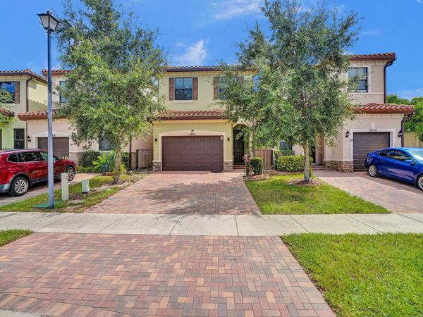 5804 NW 46TH Lane, Tamarac, FL 33319