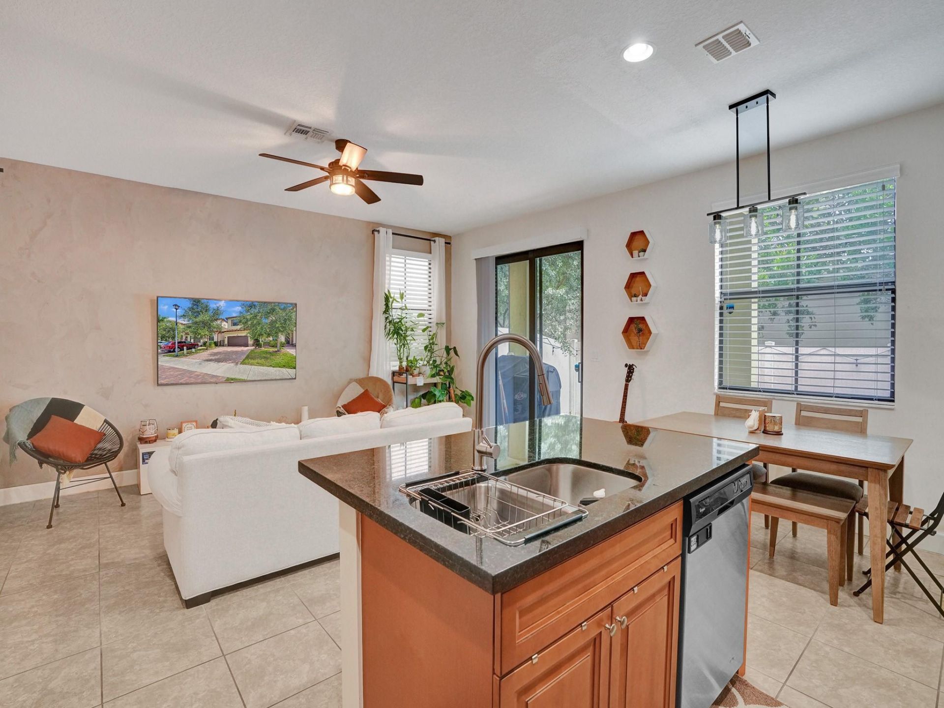 5804 NW 46th Lane, Tamarac, FL 33319 Photo