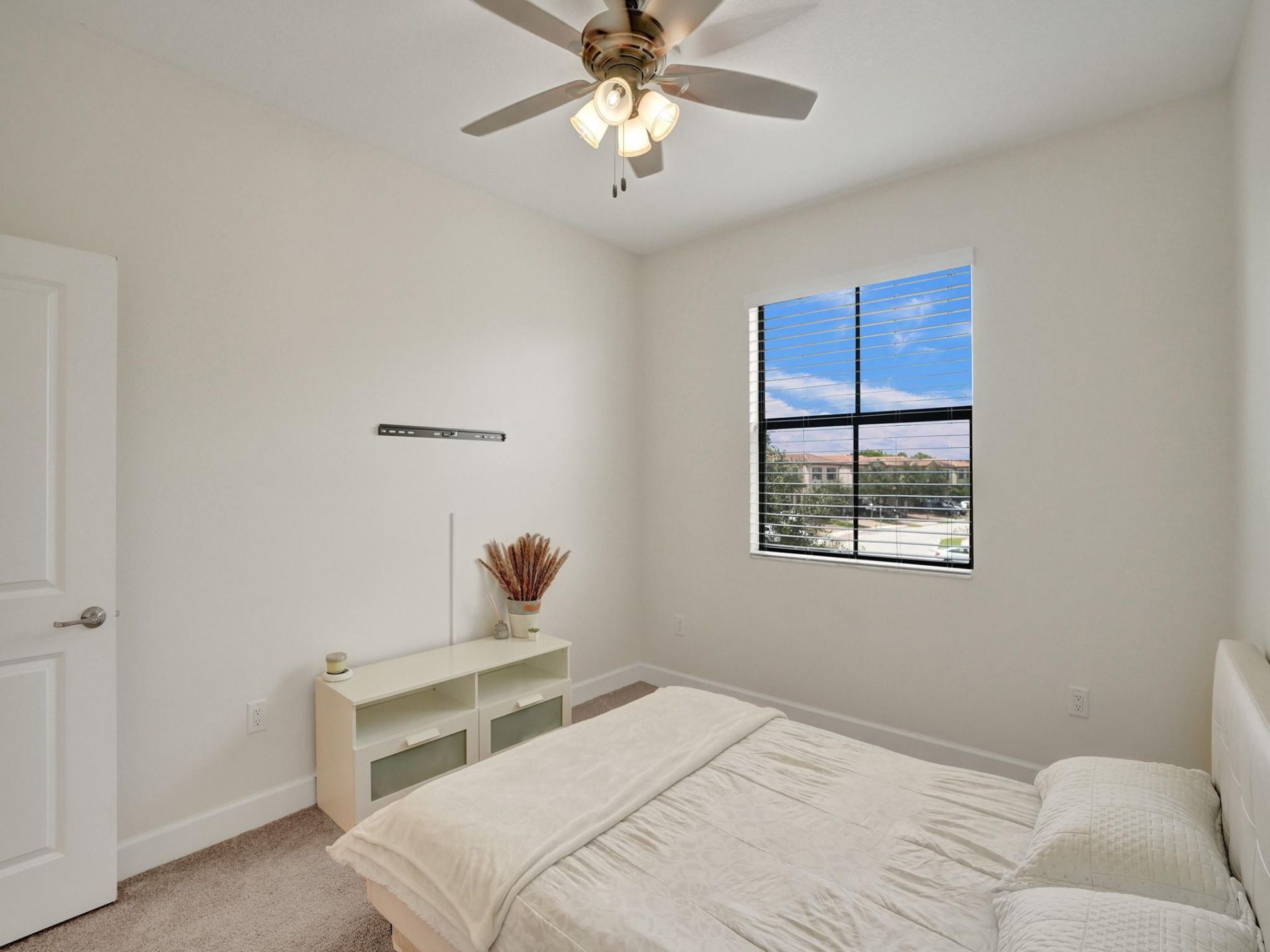 5804 NW 46th Lane, Tamarac, FL 33319 Photo