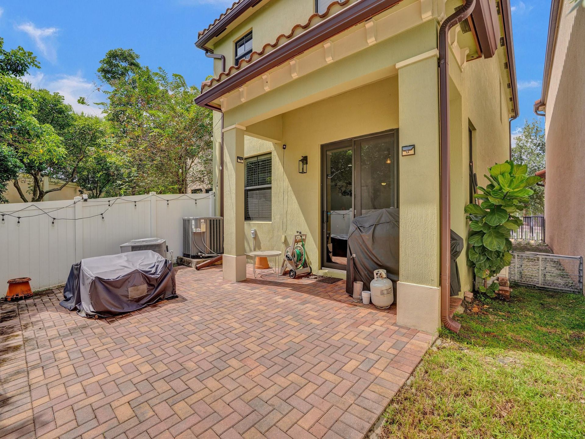 5804 NW 46th Lane, Tamarac, FL 33319 Photo