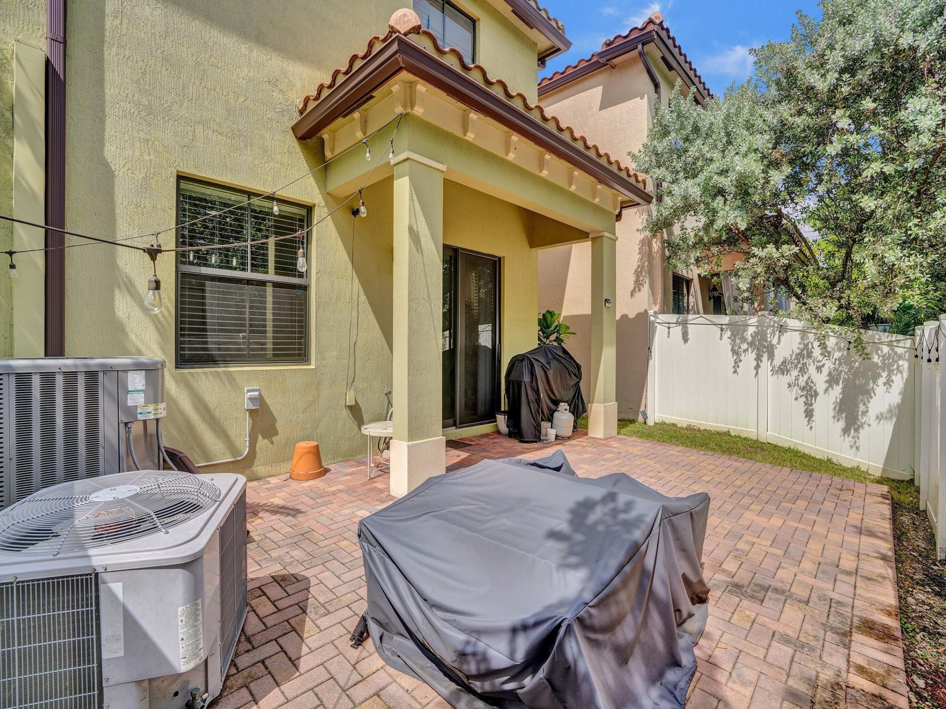 5804 NW 46th Lane, Tamarac, FL 33319 Photo