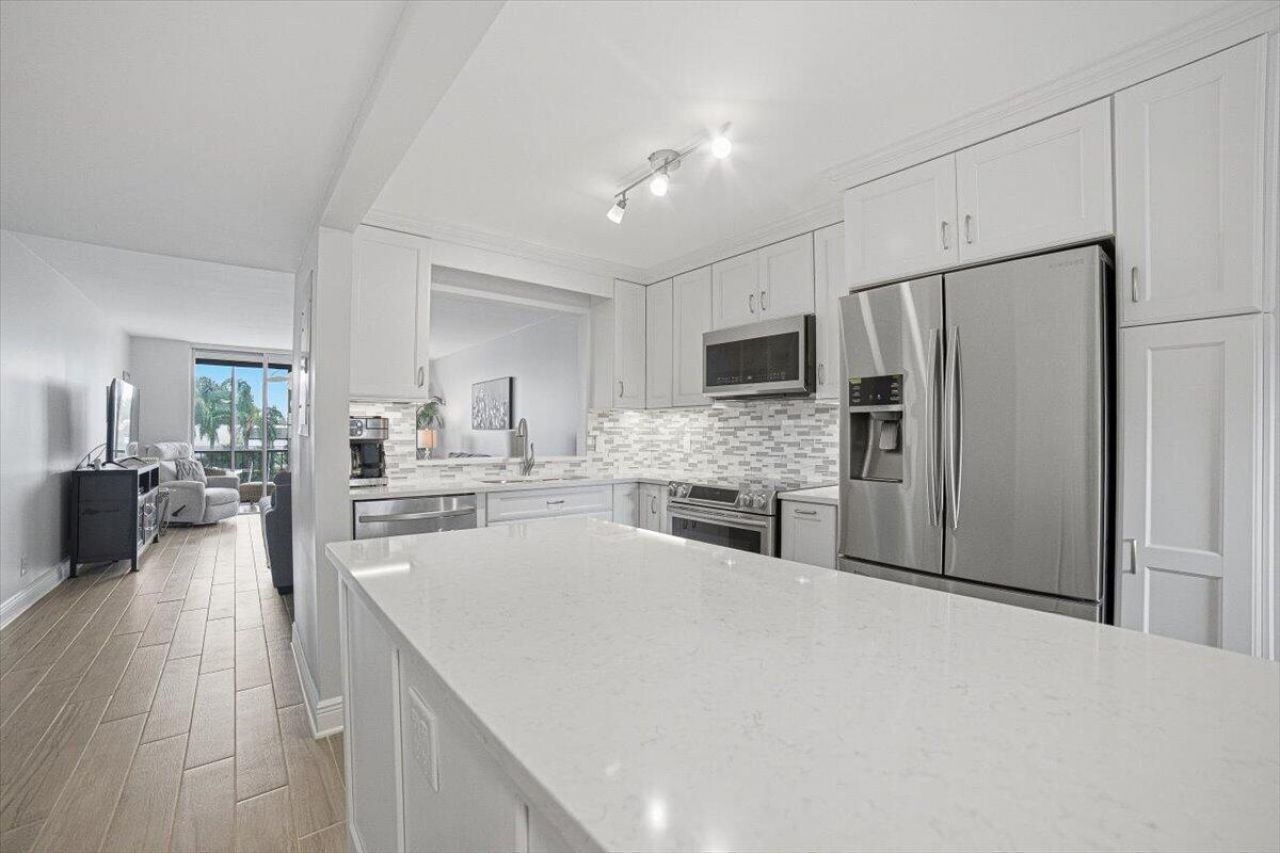 777 S Federal Highway, Unit O-201, Pompano Beach, FL 33062 Photo