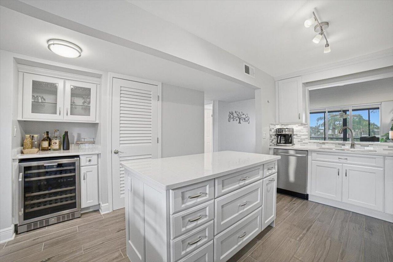 777 S Federal Highway, Unit O-201, Pompano Beach, FL 33062 Photo
