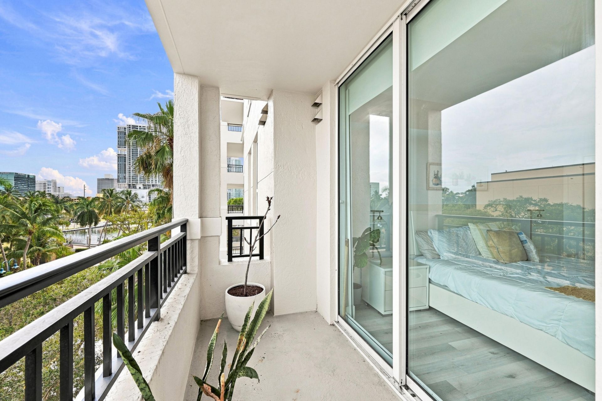 610 W Las Olas Boulevard, Unit 416N, Fort Lauderdale, FL 33312 Photo