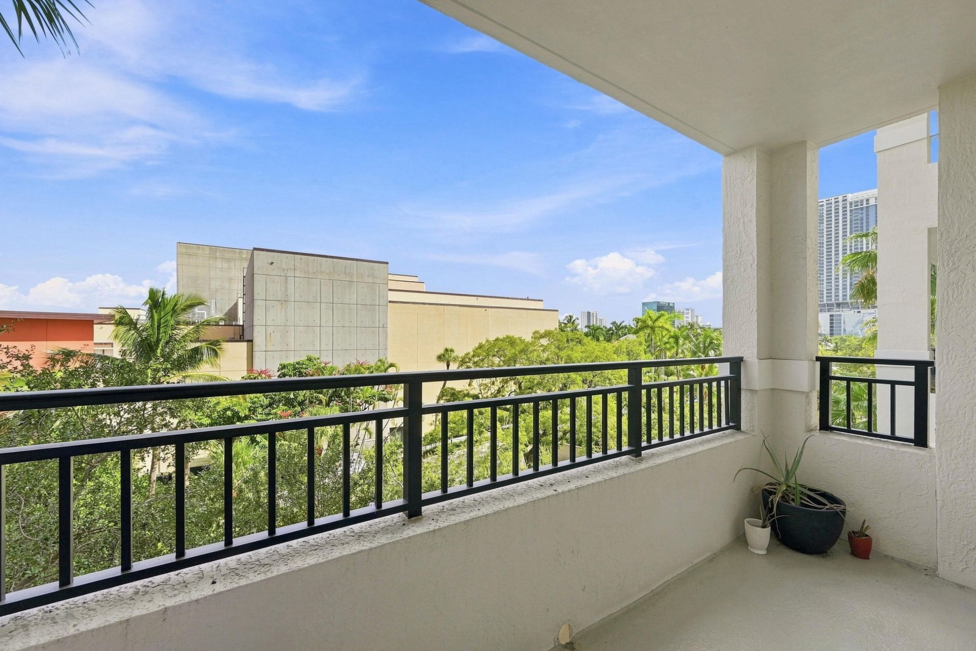 610 W Las Olas Boulevard, Unit 416N, Fort Lauderdale, FL 33312 Photo