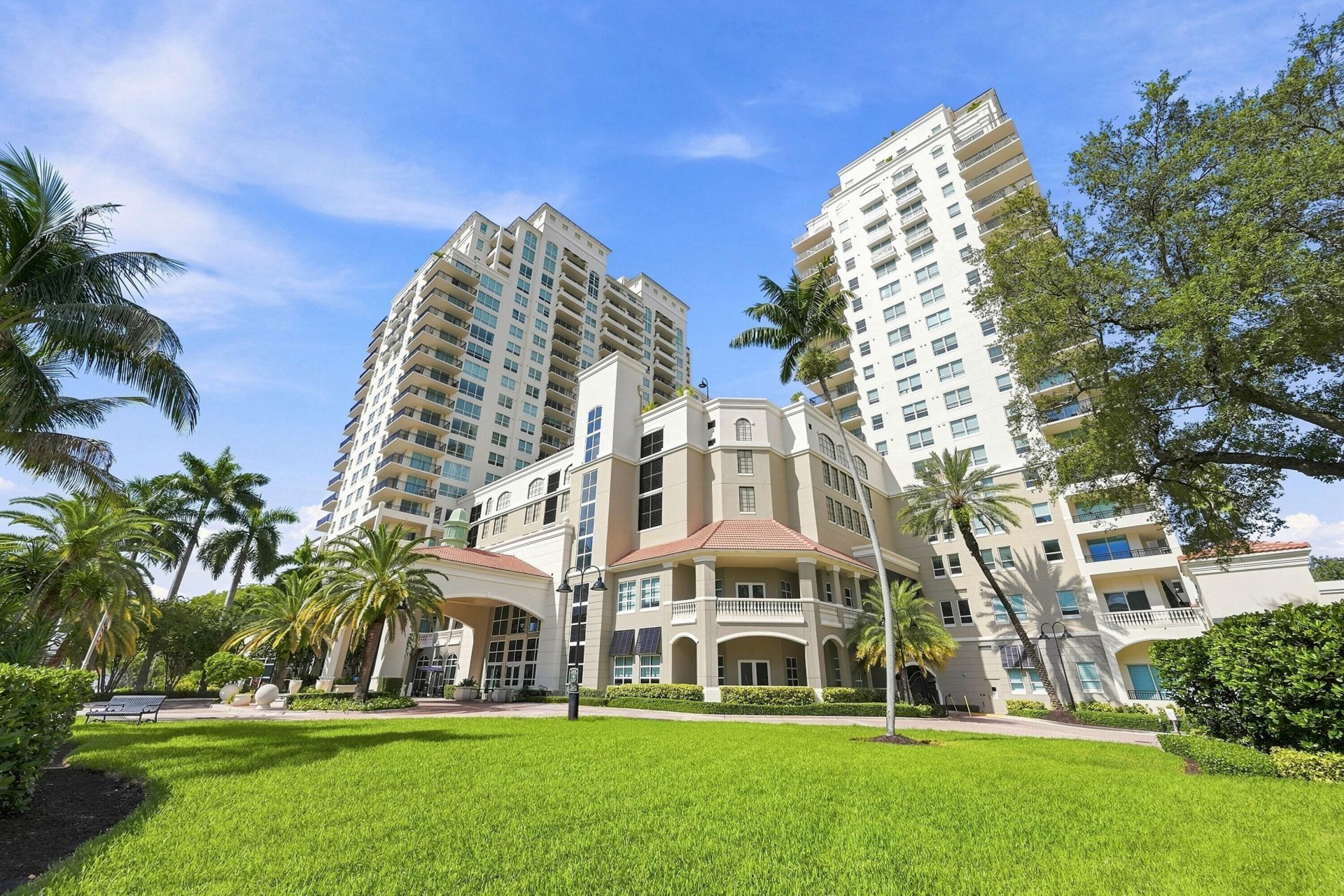 610 W Las Olas Boulevard, Unit 416N, Fort Lauderdale, FL 33312 Photo