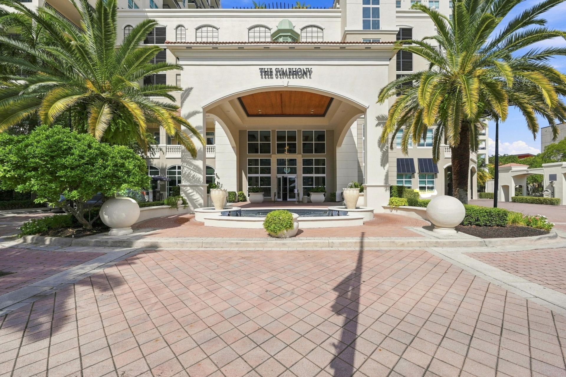 610 W Las Olas Boulevard, Unit 416N, Fort Lauderdale, FL 33312 Photo