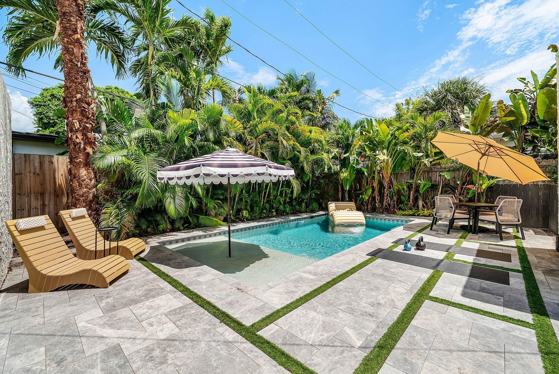 525 Westwood Road, West Palm Beach, FL 33401 Photo