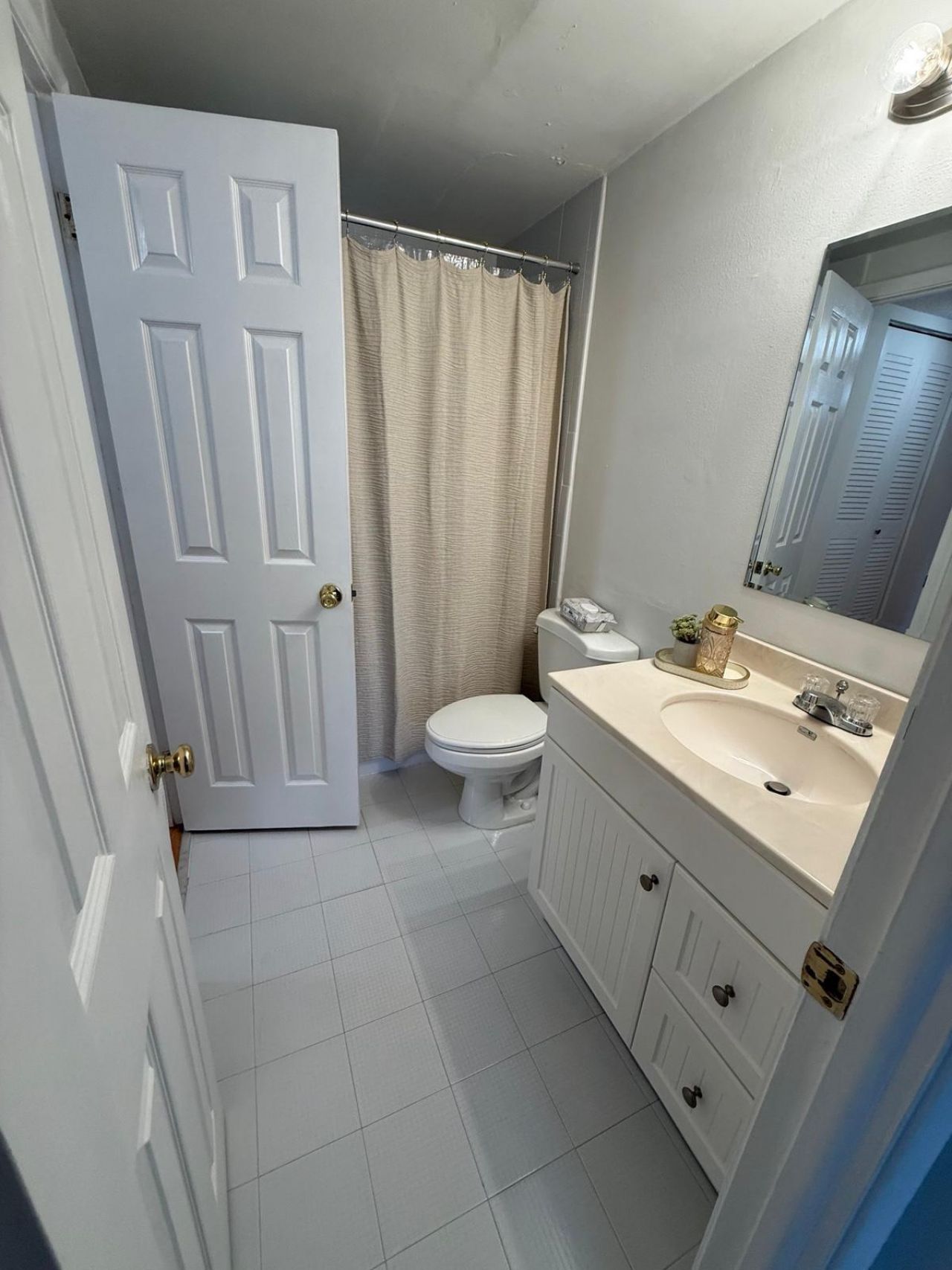 7820 Camino Real, Unit J-203, Miami, FL 33143 Photo