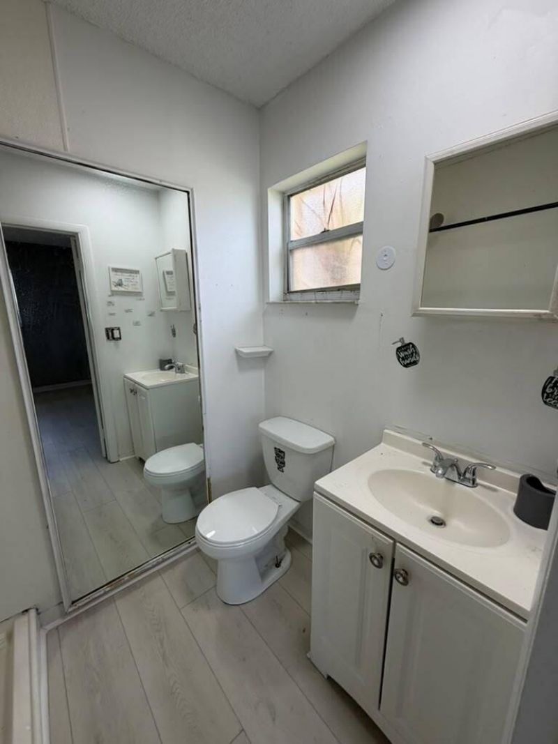 403 NW 2nd Street, Hallandale Beach, FL 33009 Photo