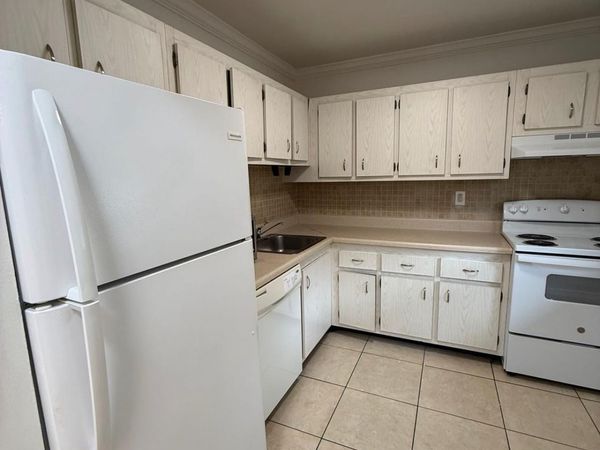 7732 Camino Real, Unit F417, Miami, FL 33143