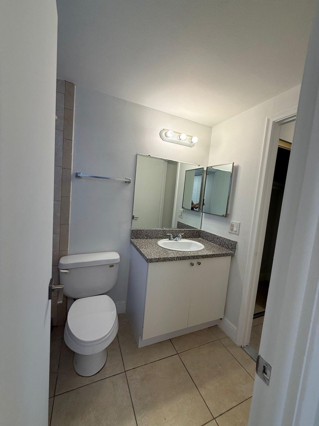 7732 Camino Real, Unit F417, Miami, FL 33143 Photo