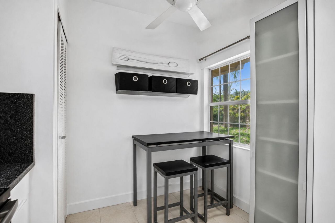 6487 Via Regina, Boca Raton, FL 33433 Photo