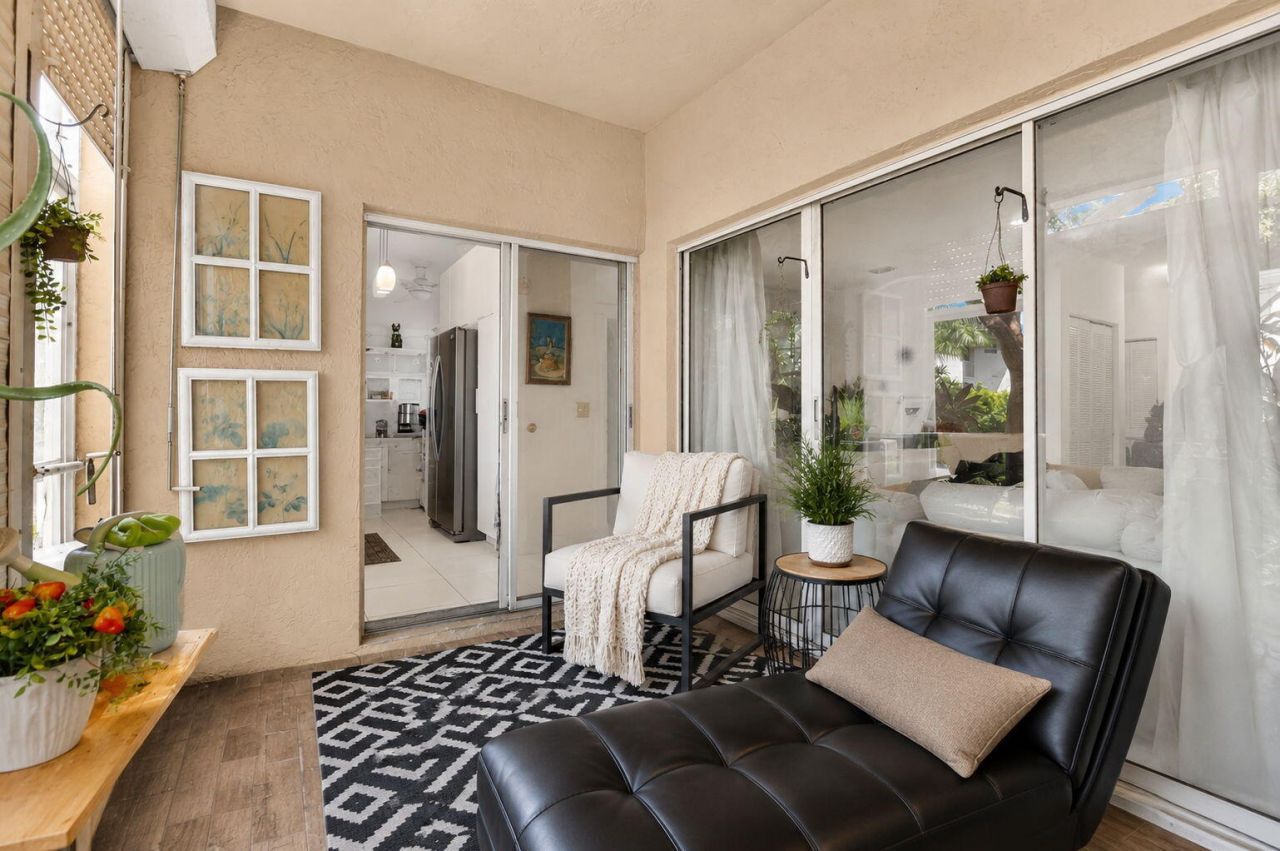 6487 Via Regina, Boca Raton, FL 33433 Photo