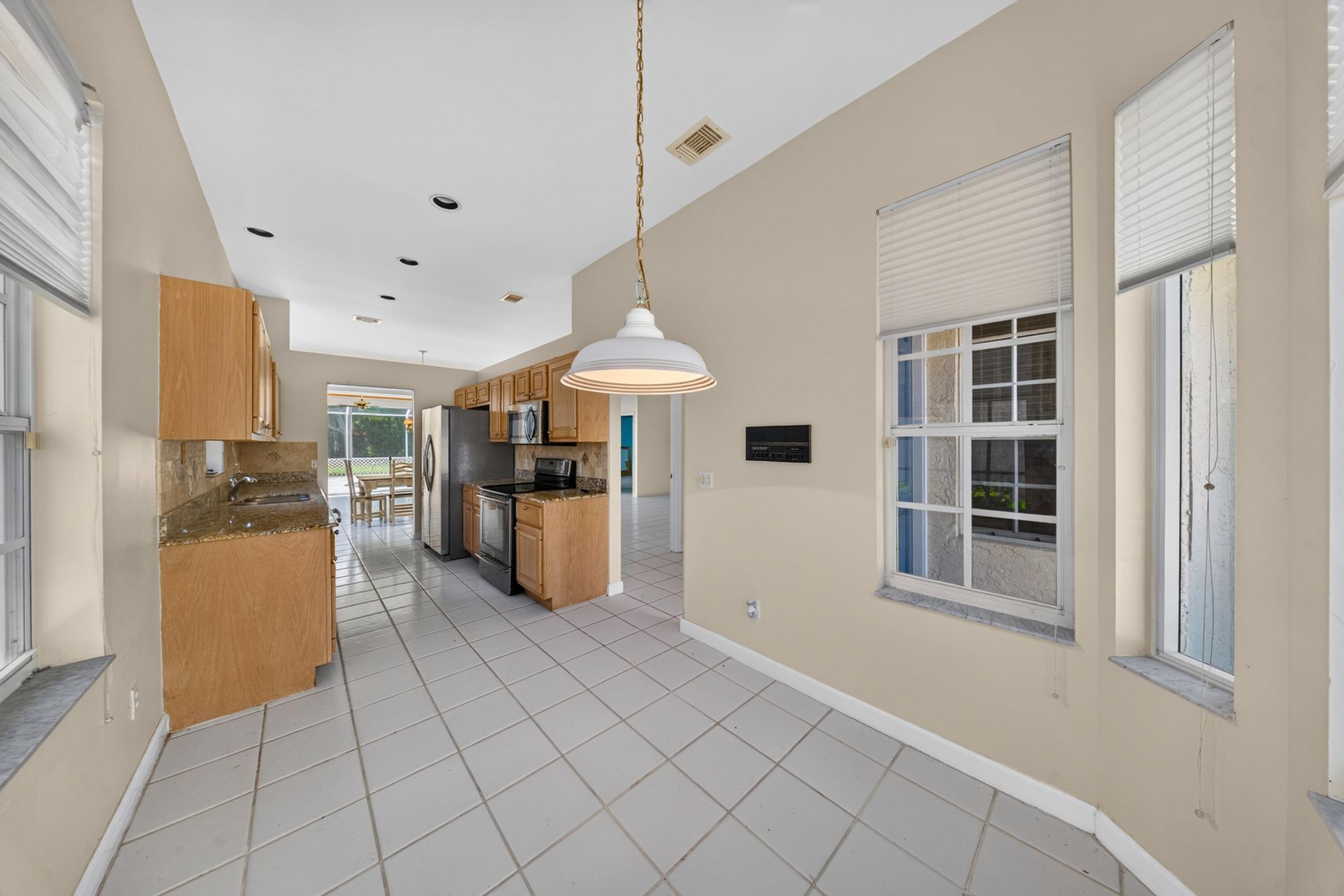 9437 Poinciana Court, Fort Pierce, FL 34951 Photo