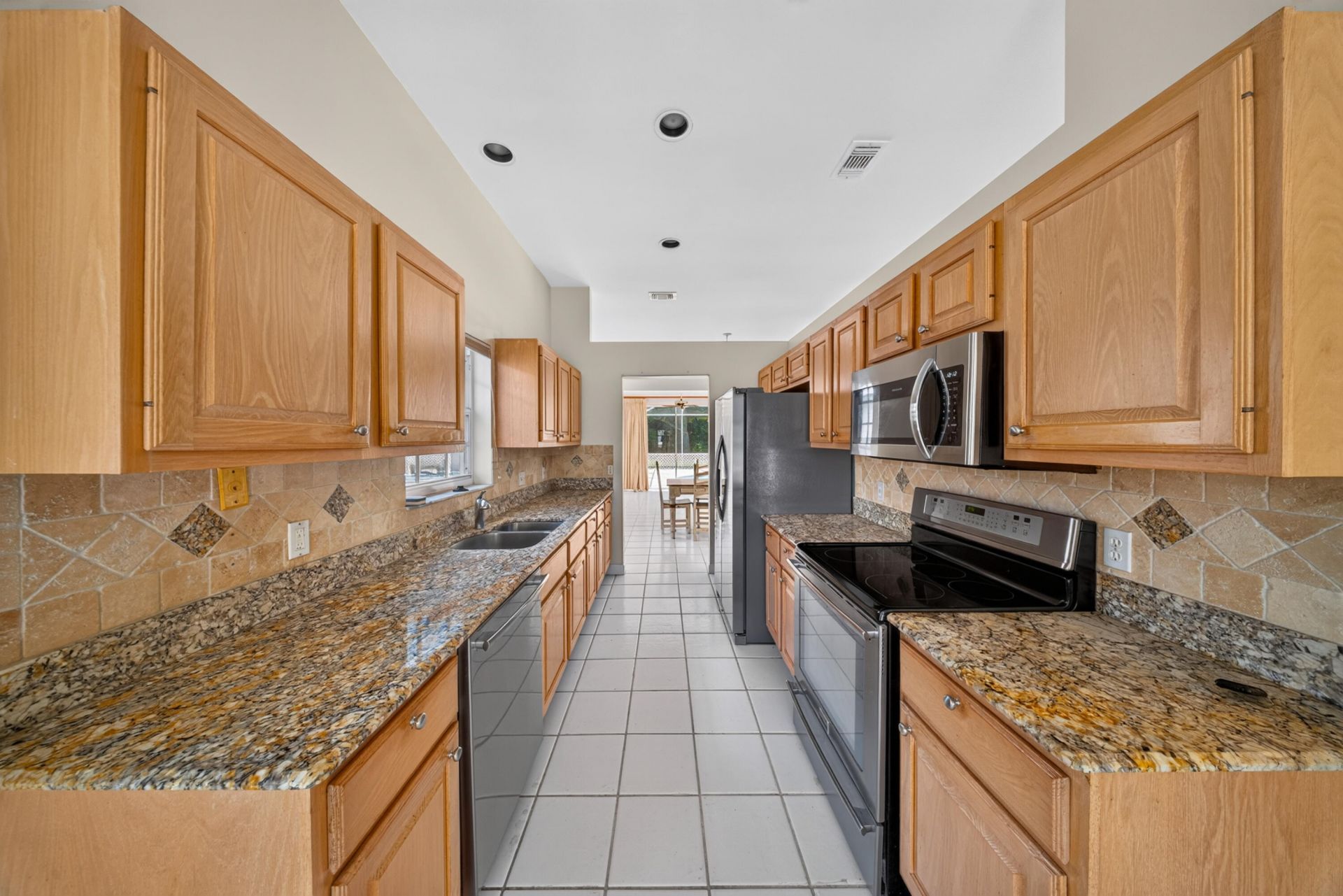 9437 Poinciana Court, Fort Pierce, FL 34951 Photo