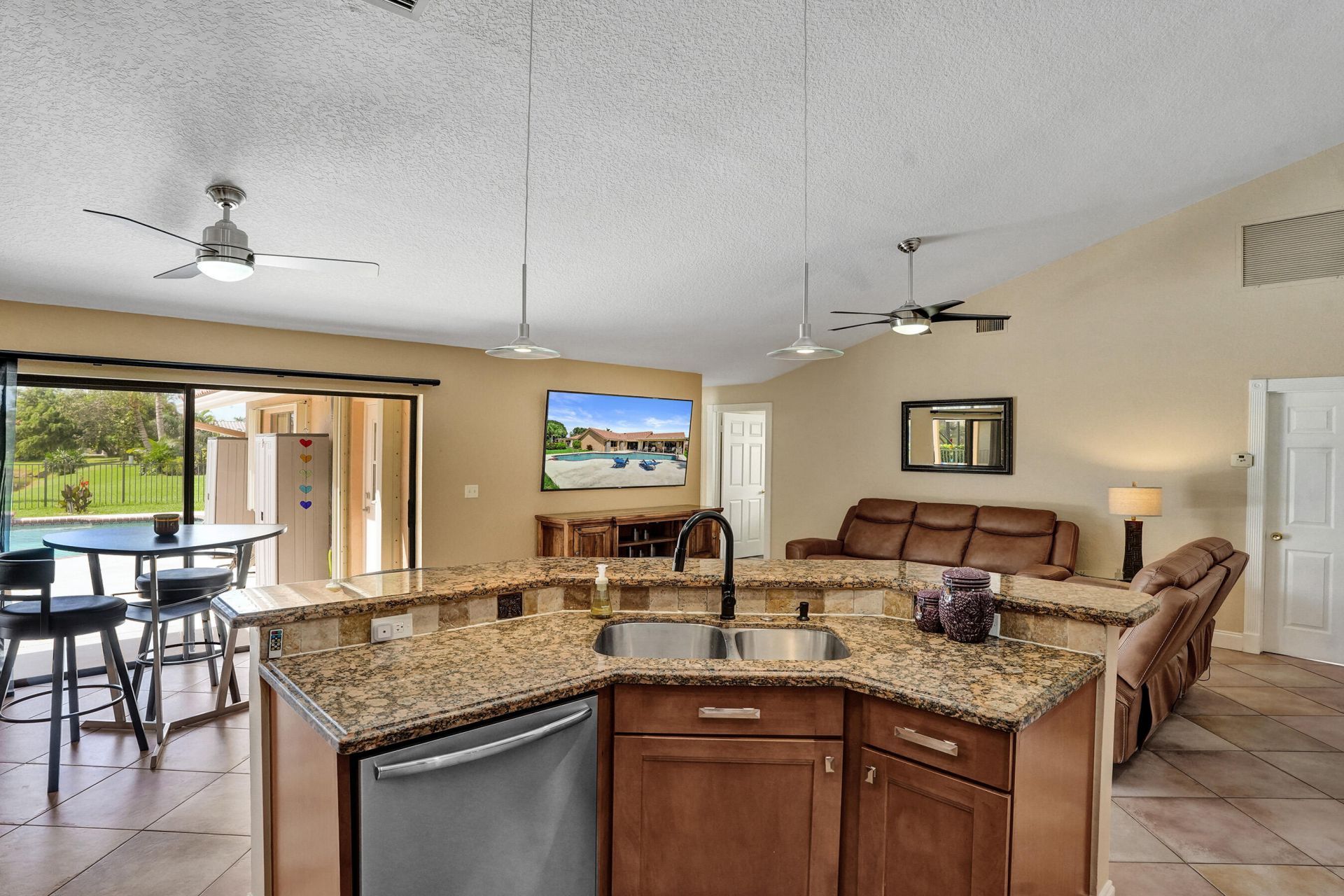 9255 Sun Pointe Drive, Boynton Beach, FL 33437 Photo
