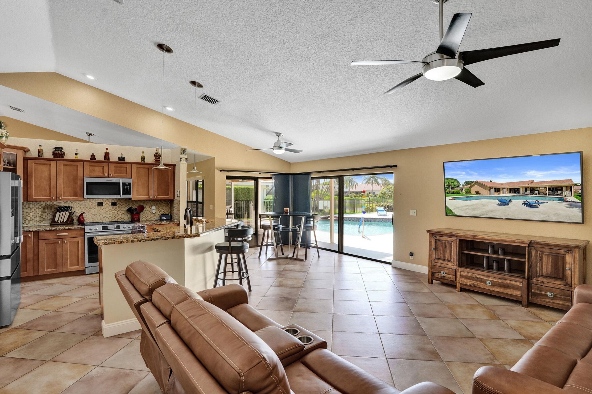 9255 Sun Pointe Drive, Boynton Beach, FL 33437 Photo