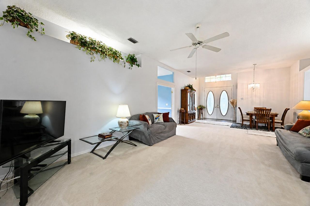 540 NW Lambrusco Drive, Port Saint Lucie, FL 34986 Photo