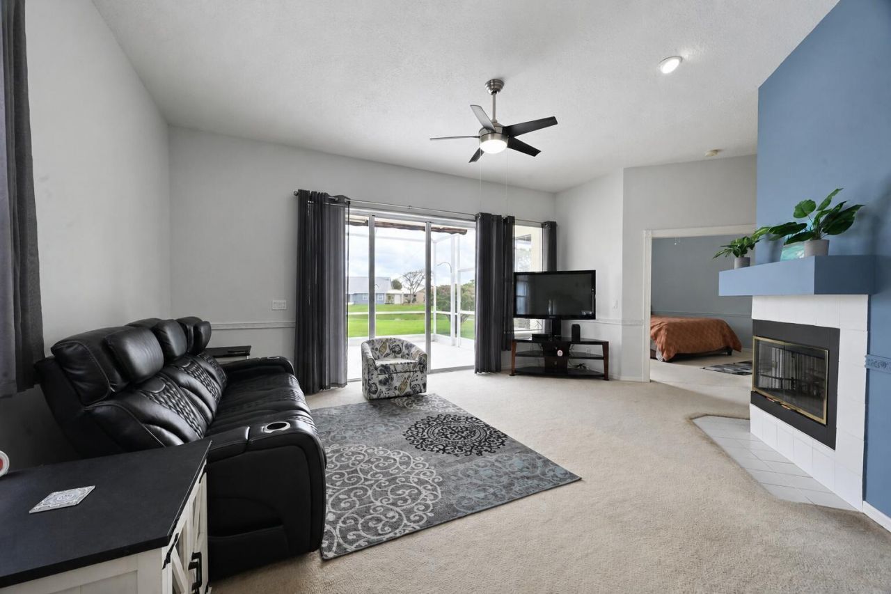 540 NW Lambrusco Drive, Port Saint Lucie, FL 34986 Photo