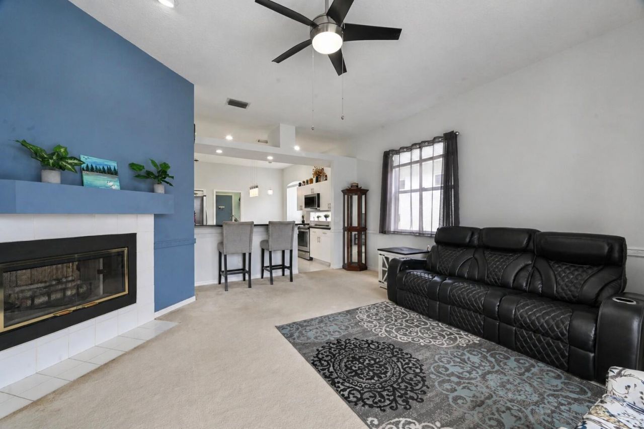 540 NW Lambrusco Drive, Port Saint Lucie, FL 34986 Photo