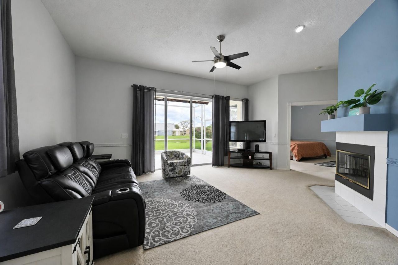 540 NW Lambrusco Drive, Port Saint Lucie, FL 34986 Photo