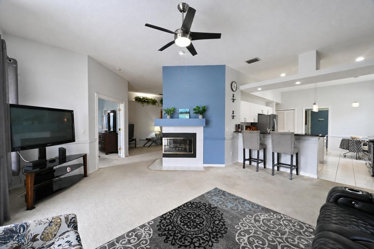 540 NW Lambrusco Drive, Port Saint Lucie, FL 34986 Photo