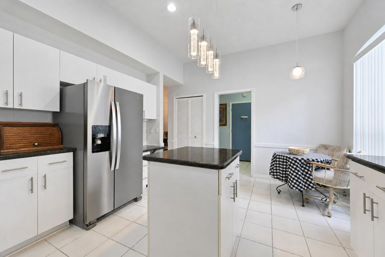 540 NW Lambrusco Drive, Port Saint Lucie, FL 34986 Photo