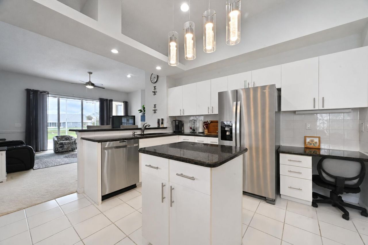 540 NW Lambrusco Drive, Port Saint Lucie, FL 34986 Photo