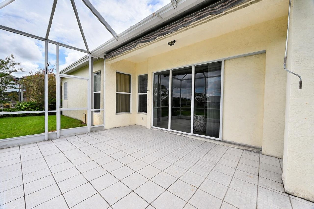 540 NW Lambrusco Drive, Port Saint Lucie, FL 34986 Photo