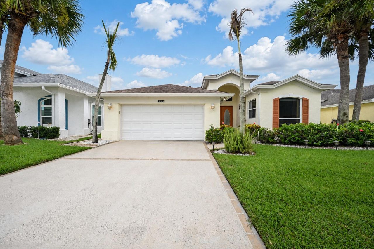 540 NW Lambrusco Drive, Port Saint Lucie, FL 34986 Photo