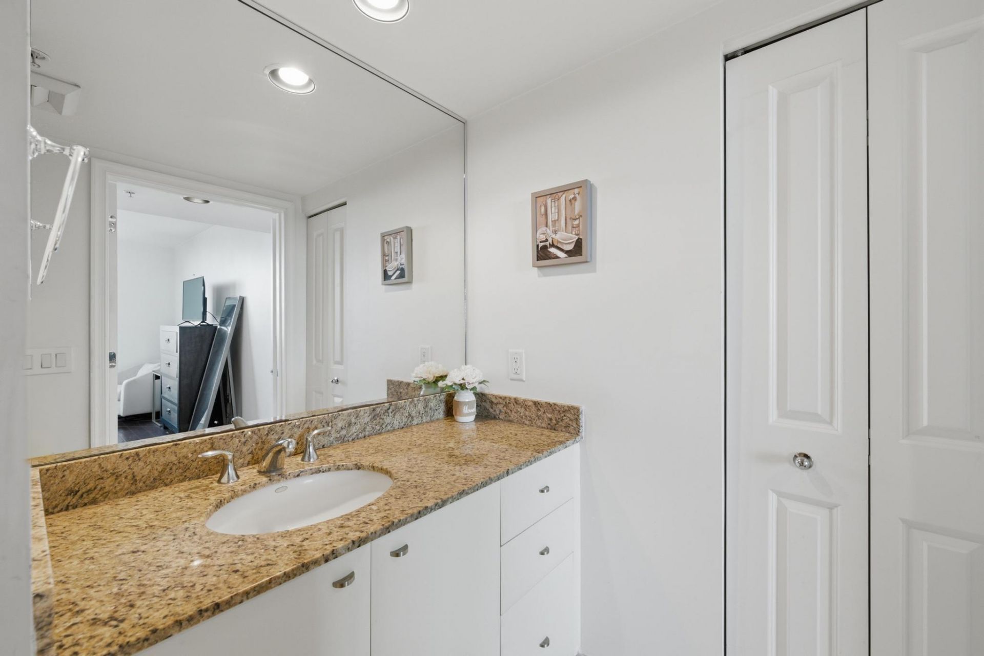 610 W Las Olas Boulevard, Unit 1114N, Fort Lauderdale, FL 33312 Photo