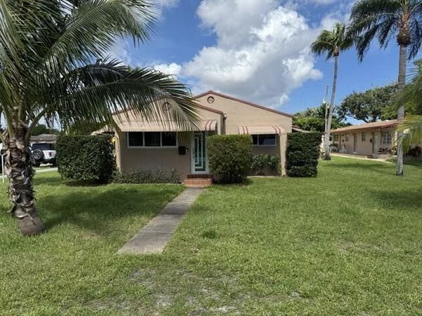 2347 Harding Street, Hollywood, FL 33020