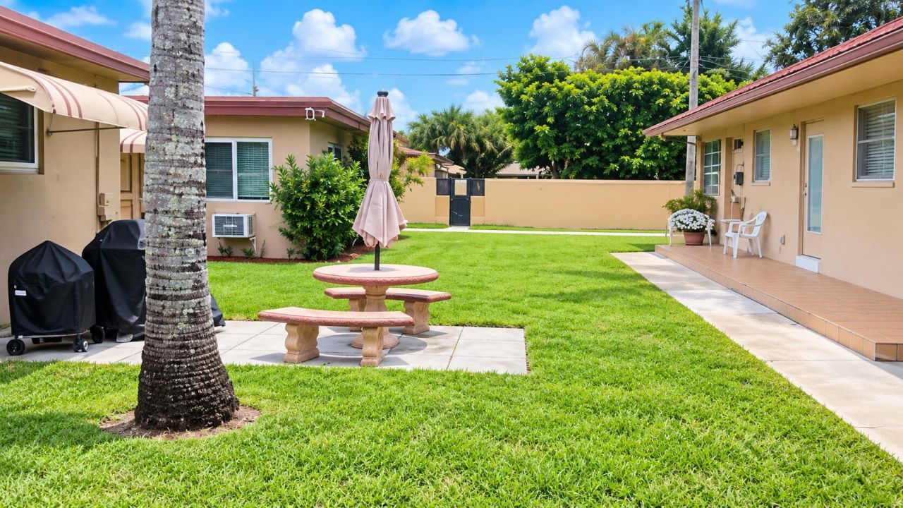 2347 Harding Street, Hollywood, FL 33020 Photo