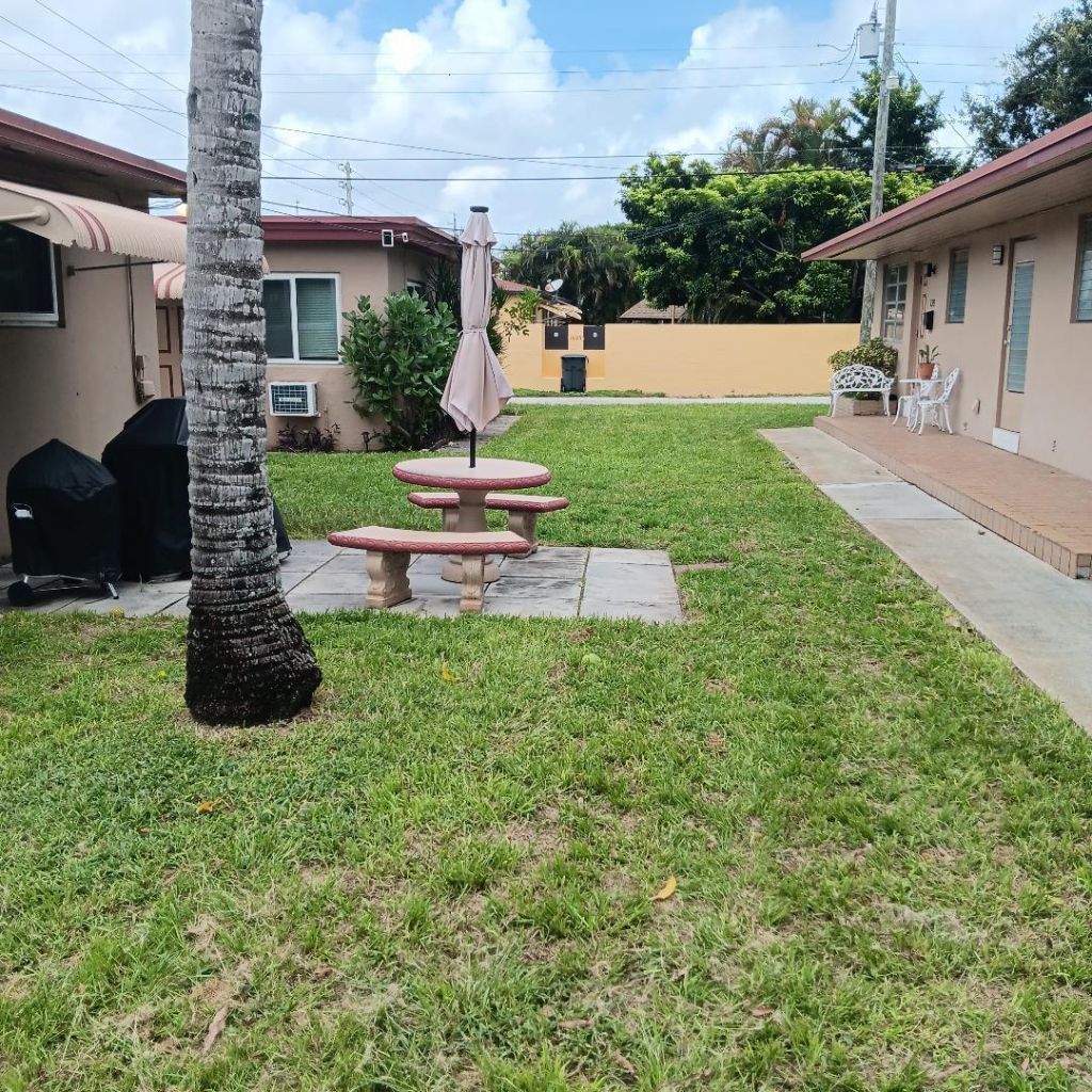 2347 Harding Street, Hollywood, FL 33020 Photo