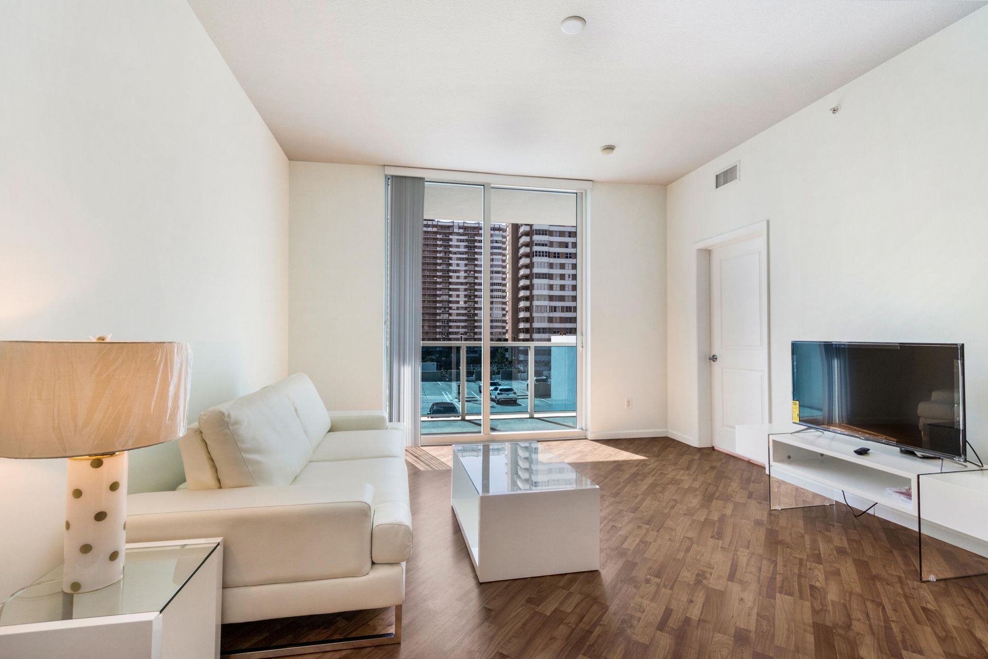 1945 S Ocean Drive, Unit 502, Hallandale Beach, FL 33009 Photo