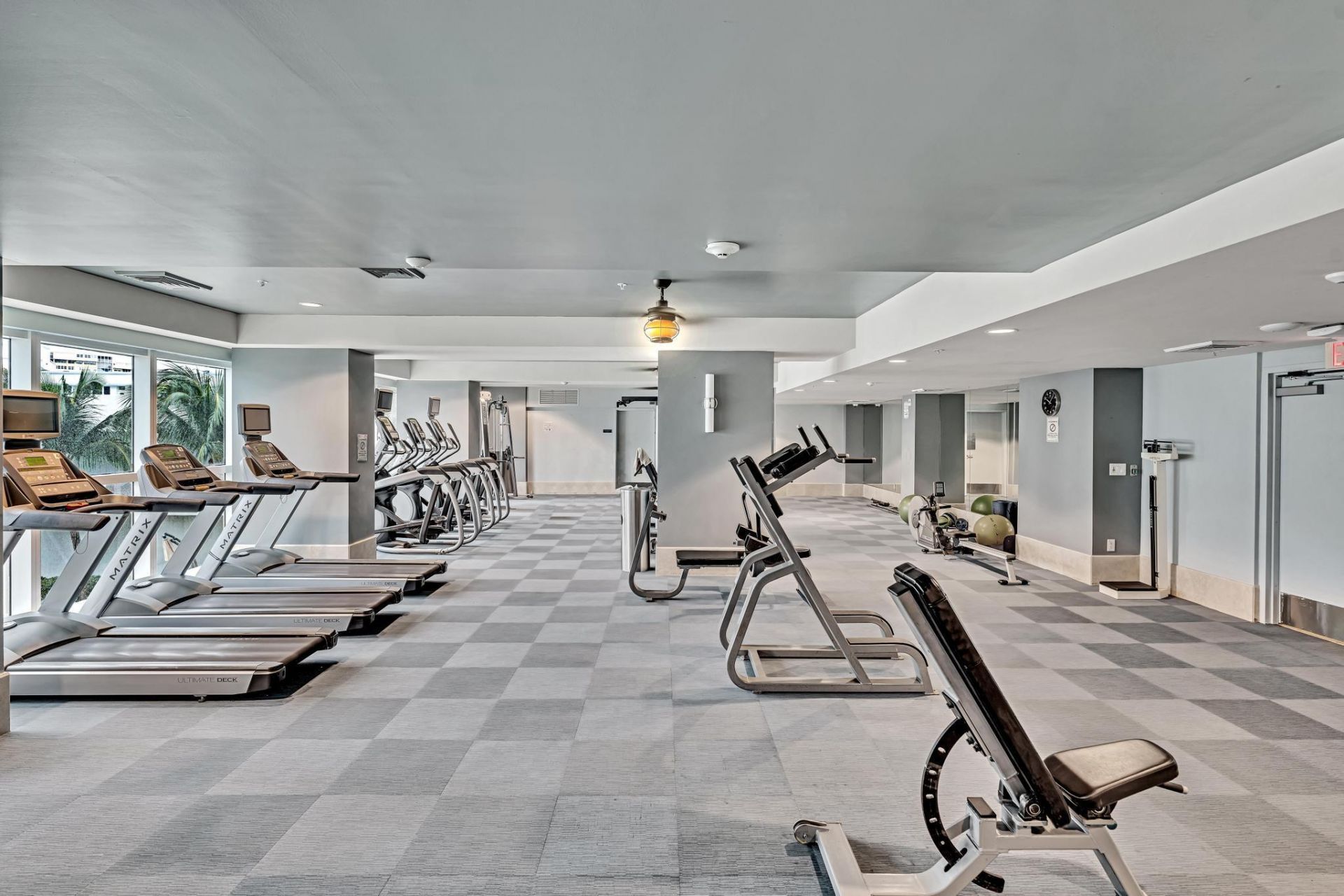 1945 S Ocean Drive, Unit 502, Hallandale Beach, FL 33009 Photo