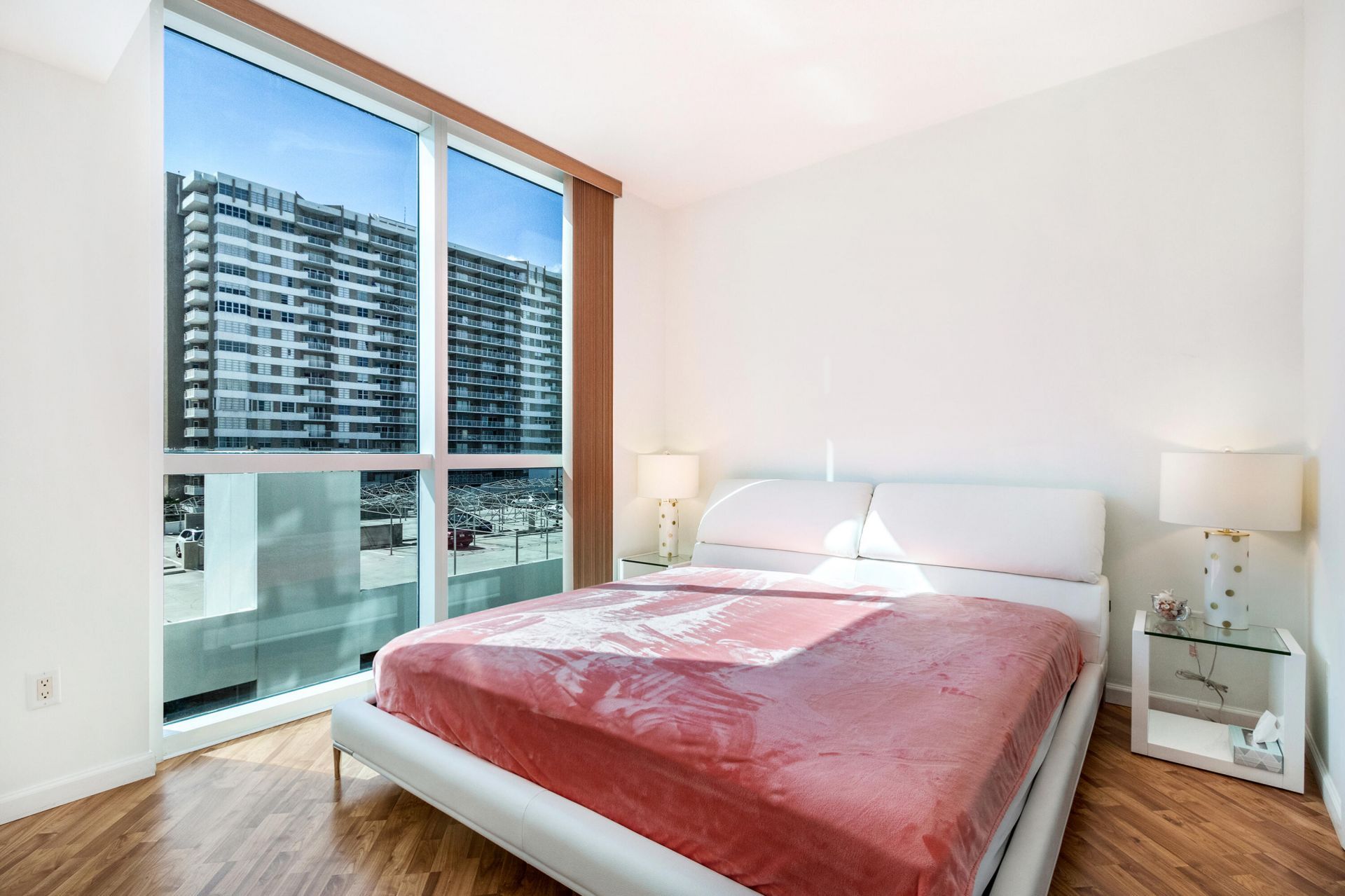 1945 S Ocean Drive, Unit 502, Hallandale Beach, FL 33009 Photo